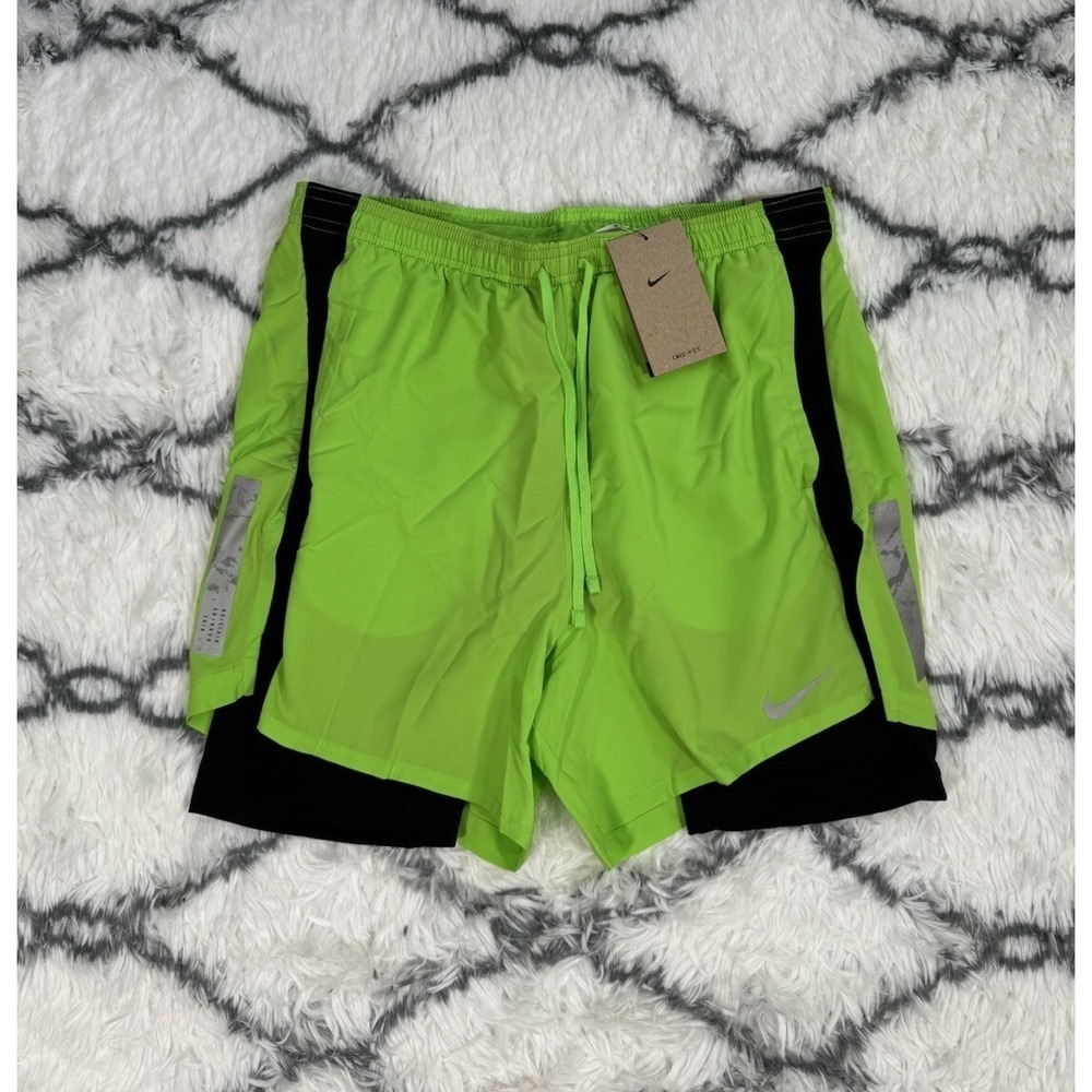 NIKE Dri-Fit Run Division Stride 8" Shorts Green Men's Sz M *NEW* DX0841-313 $75 - Picture 3 of 10